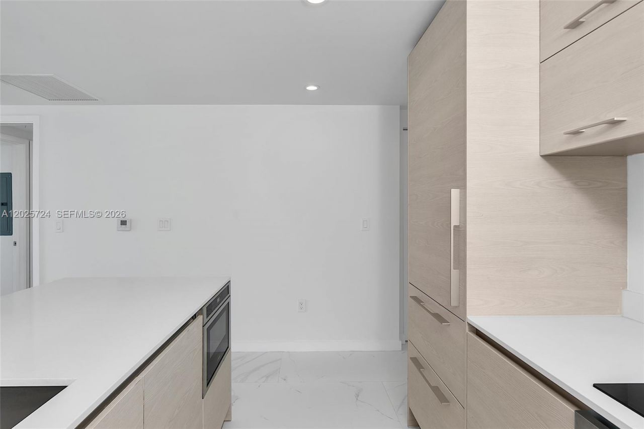 1300 S Miami Ave , Unit 3211, Miami, FL 33130 Photo