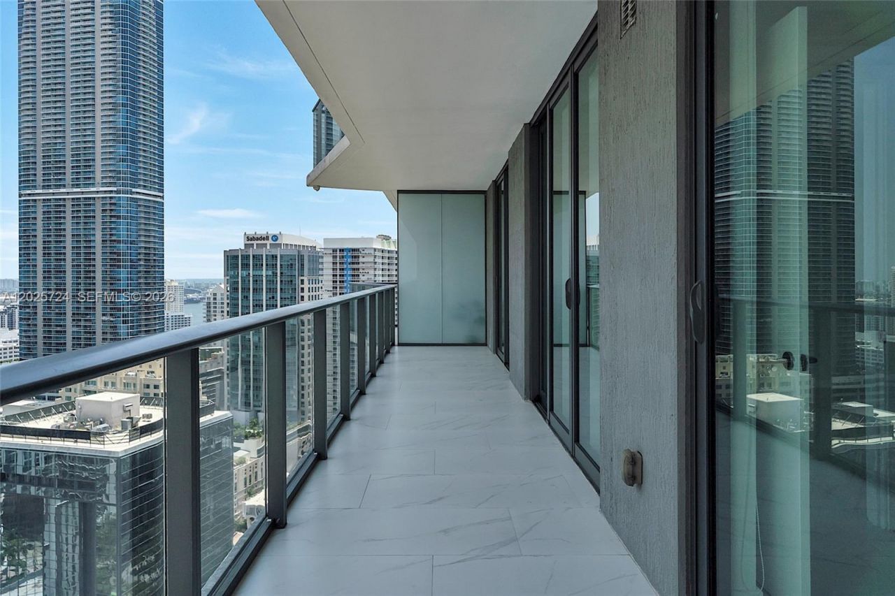 1300 S Miami Ave , Unit 3211, Miami, FL 33130 Photo
