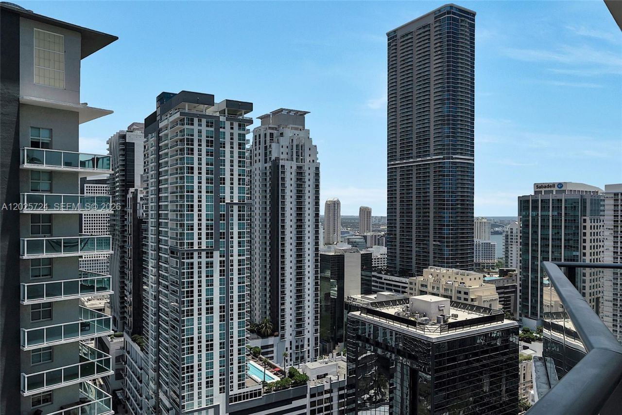 1300 S Miami Ave , Unit 3211, Miami, FL 33130 Photo