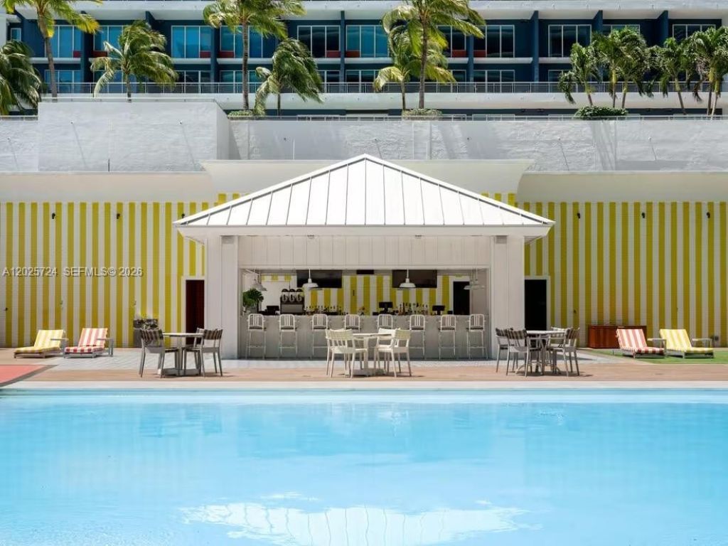1300 S Miami Ave , Unit 3211, Miami, FL 33130 Photo