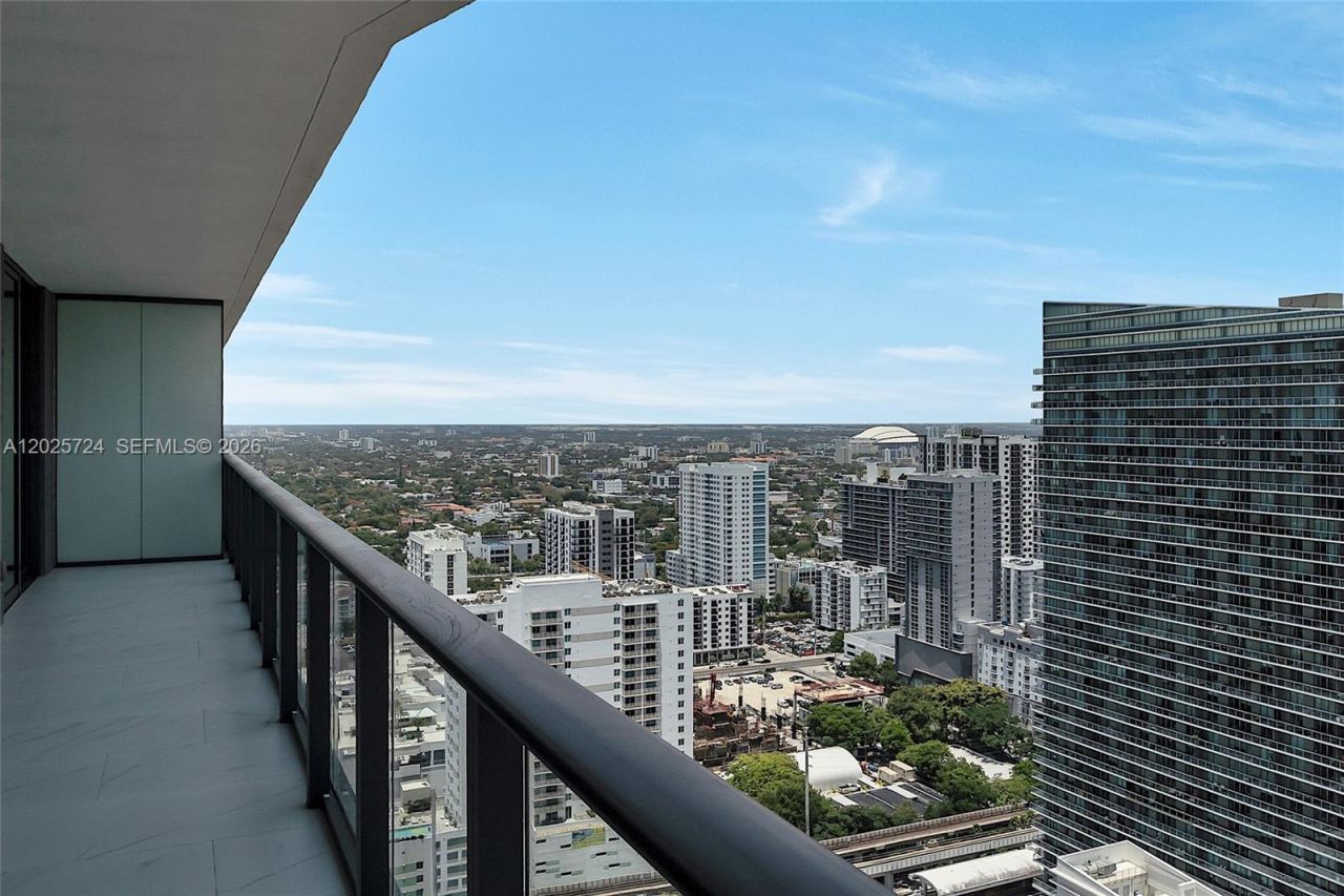 1300 S Miami Ave , Unit 3211, Miami, FL 33130 Photo
