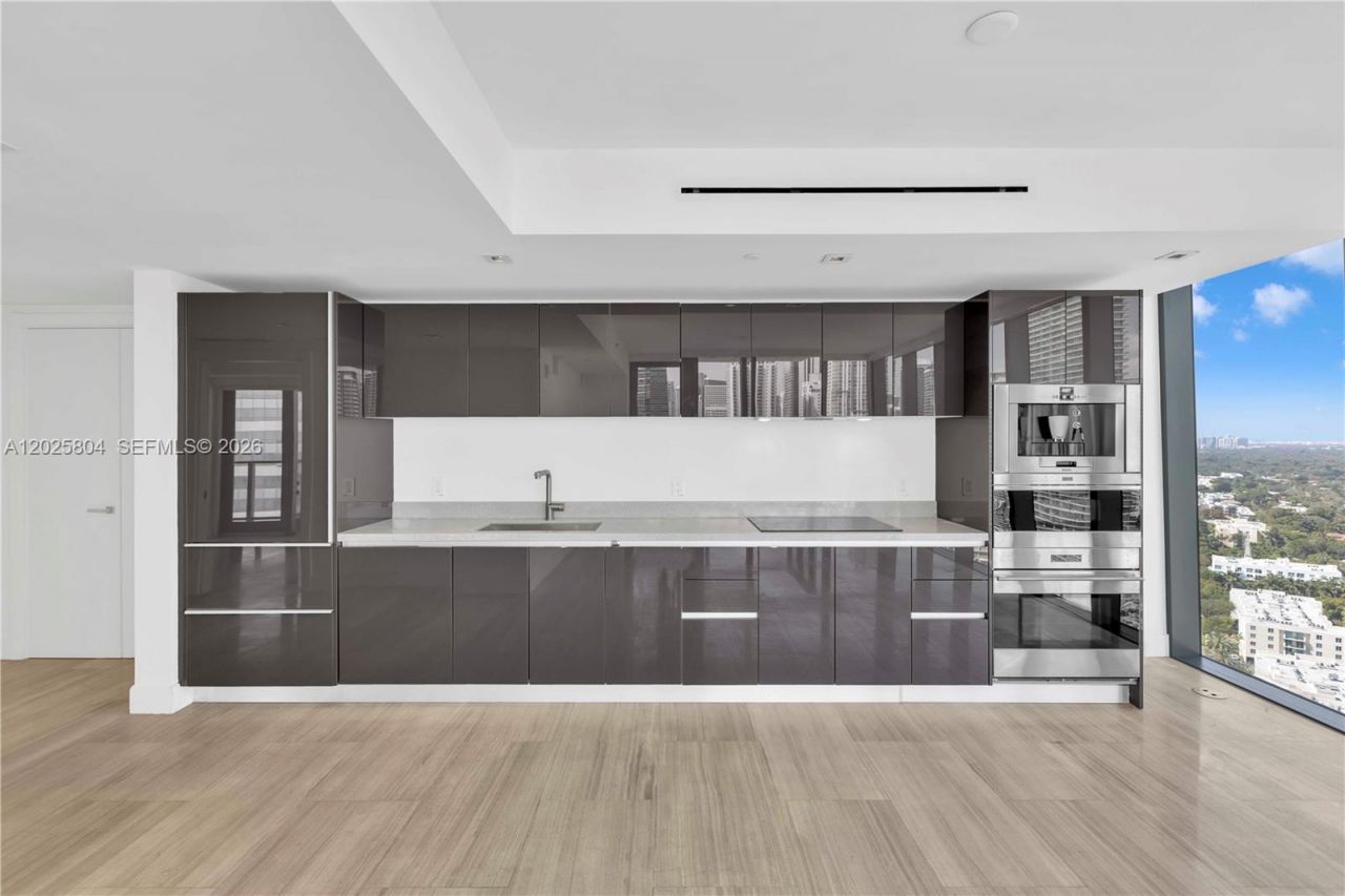 1451 Brickell Ave , Unit 2606, Miami, FL 33131 Photo