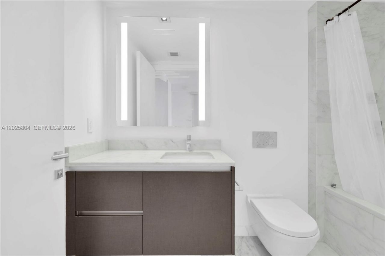 1451 Brickell Ave , Unit 2606, Miami, FL 33131 Photo