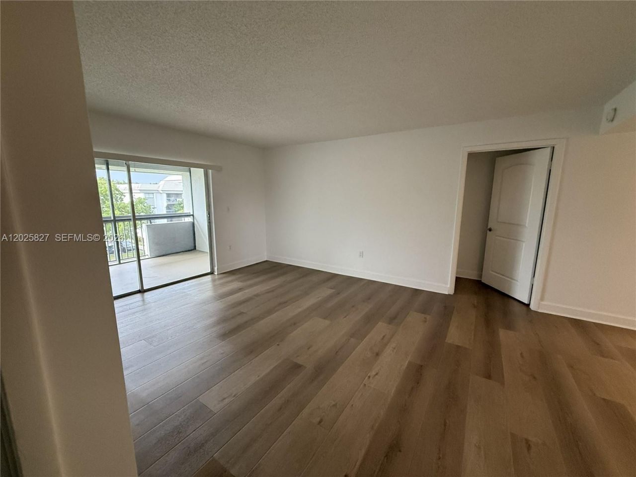 731 N Pine Island Rd , Unit 401, Plantation, FL 33324 Photo