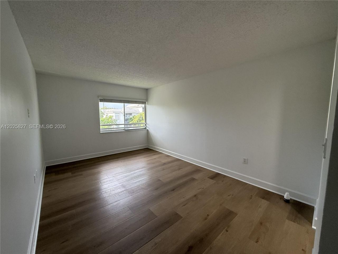731 N Pine Island Rd , Unit 401, Plantation, FL 33324 Photo