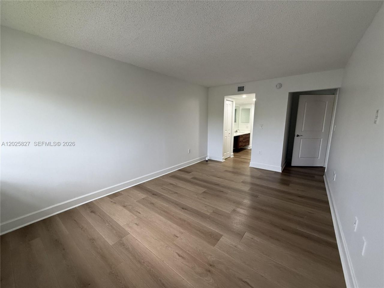 731 N Pine Island Rd , Unit 401, Plantation, FL 33324 Photo