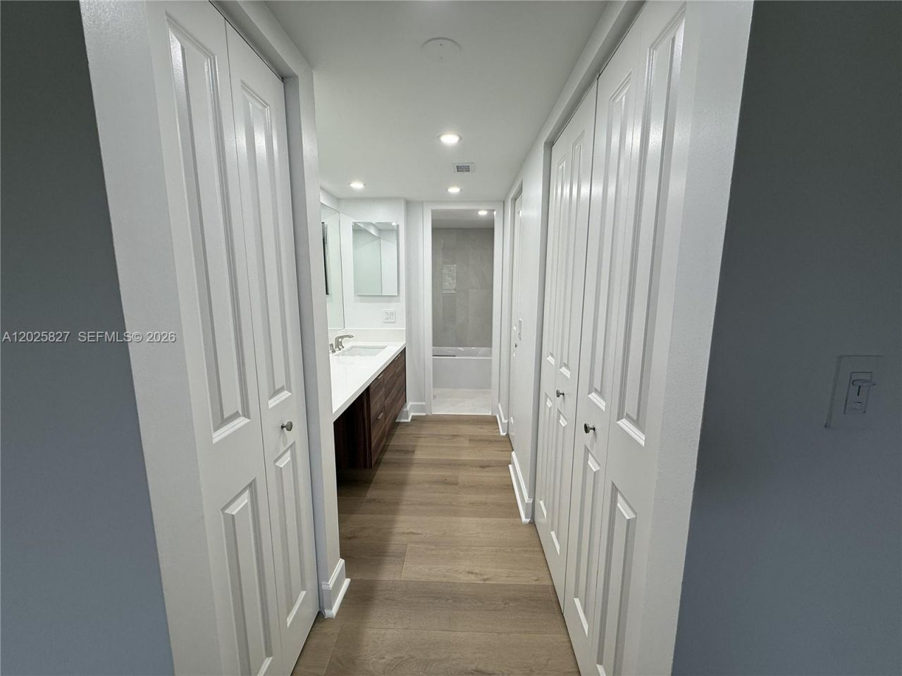 731 N Pine Island Rd , Unit 401, Plantation, FL 33324 Photo