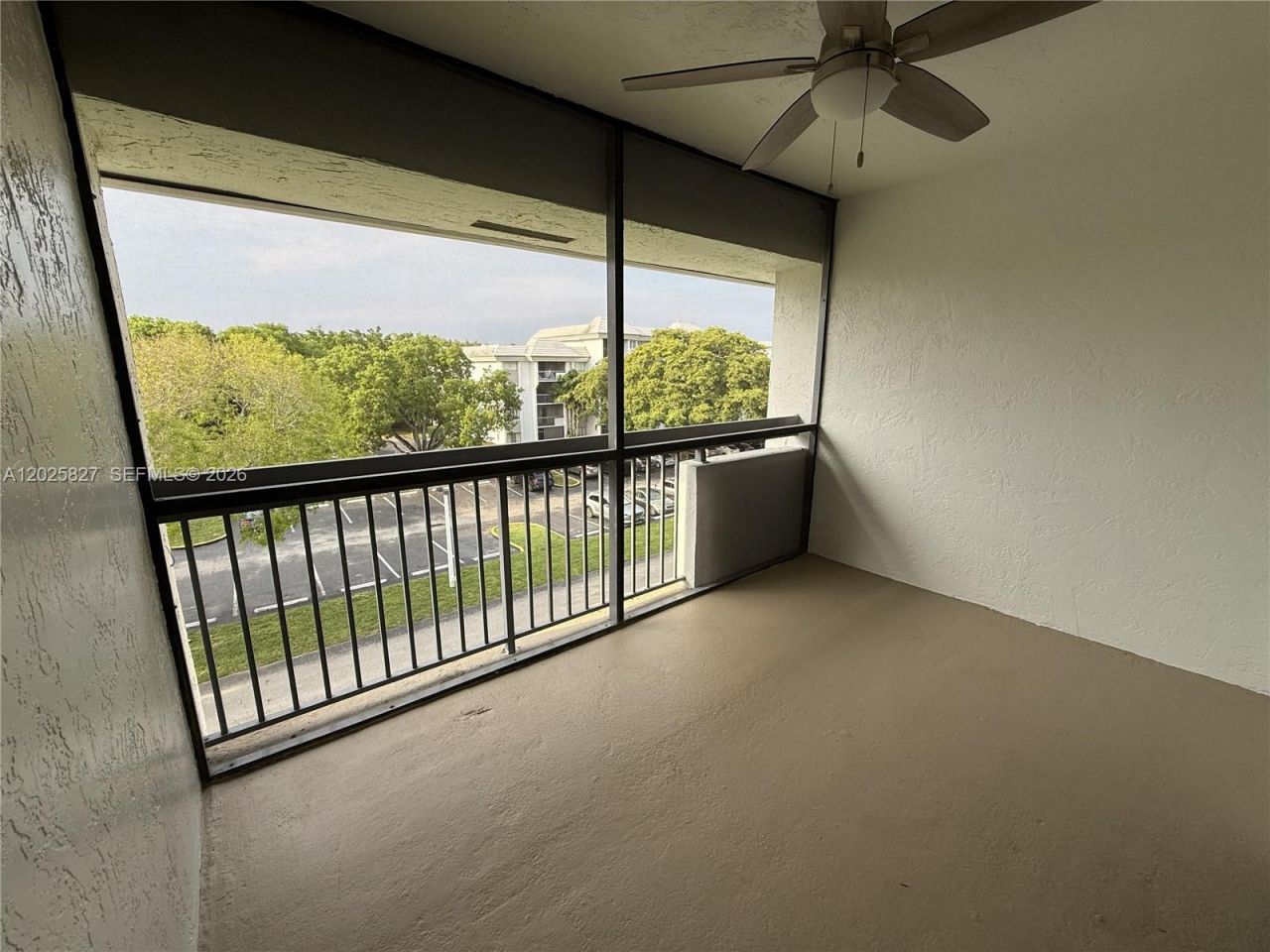 731 N Pine Island Rd , Unit 401, Plantation, FL 33324 Photo