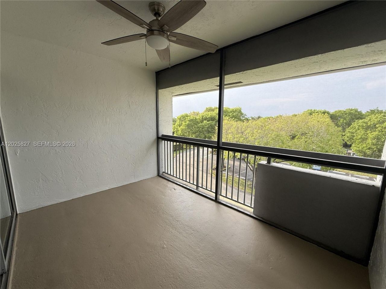 731 N Pine Island Rd , Unit 401, Plantation, FL 33324 Photo