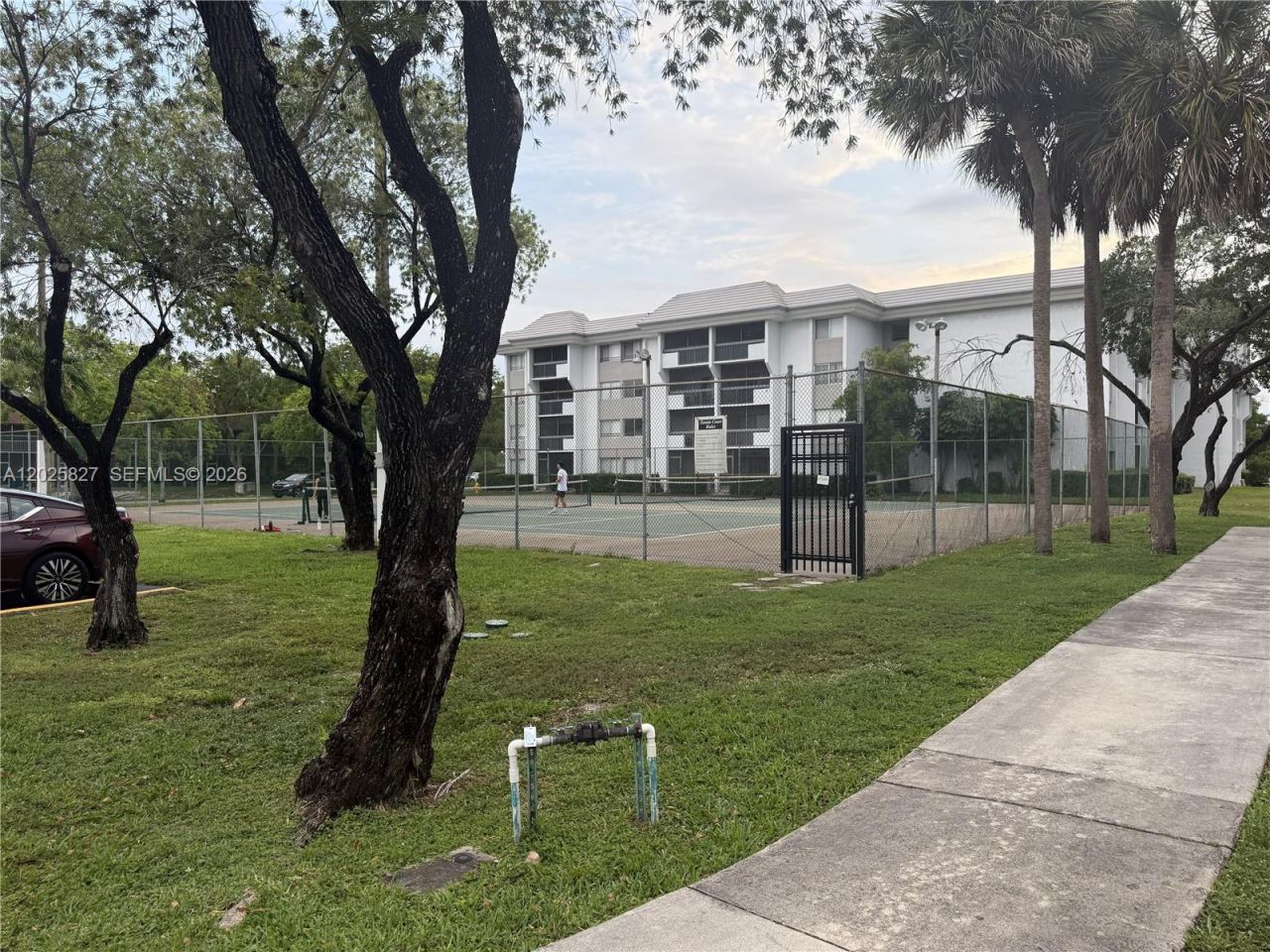 731 N Pine Island Rd , Unit 401, Plantation, FL 33324 Photo
