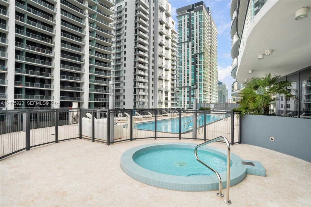 1000 Brickell , Unit 2014, Miami, FL 33131 Photo