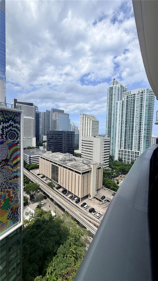 1000 Brickell , Unit 2014, Miami, FL 33131 Photo