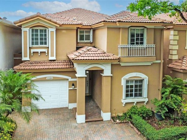 11184 NW 73rd St , Doral, FL 33178