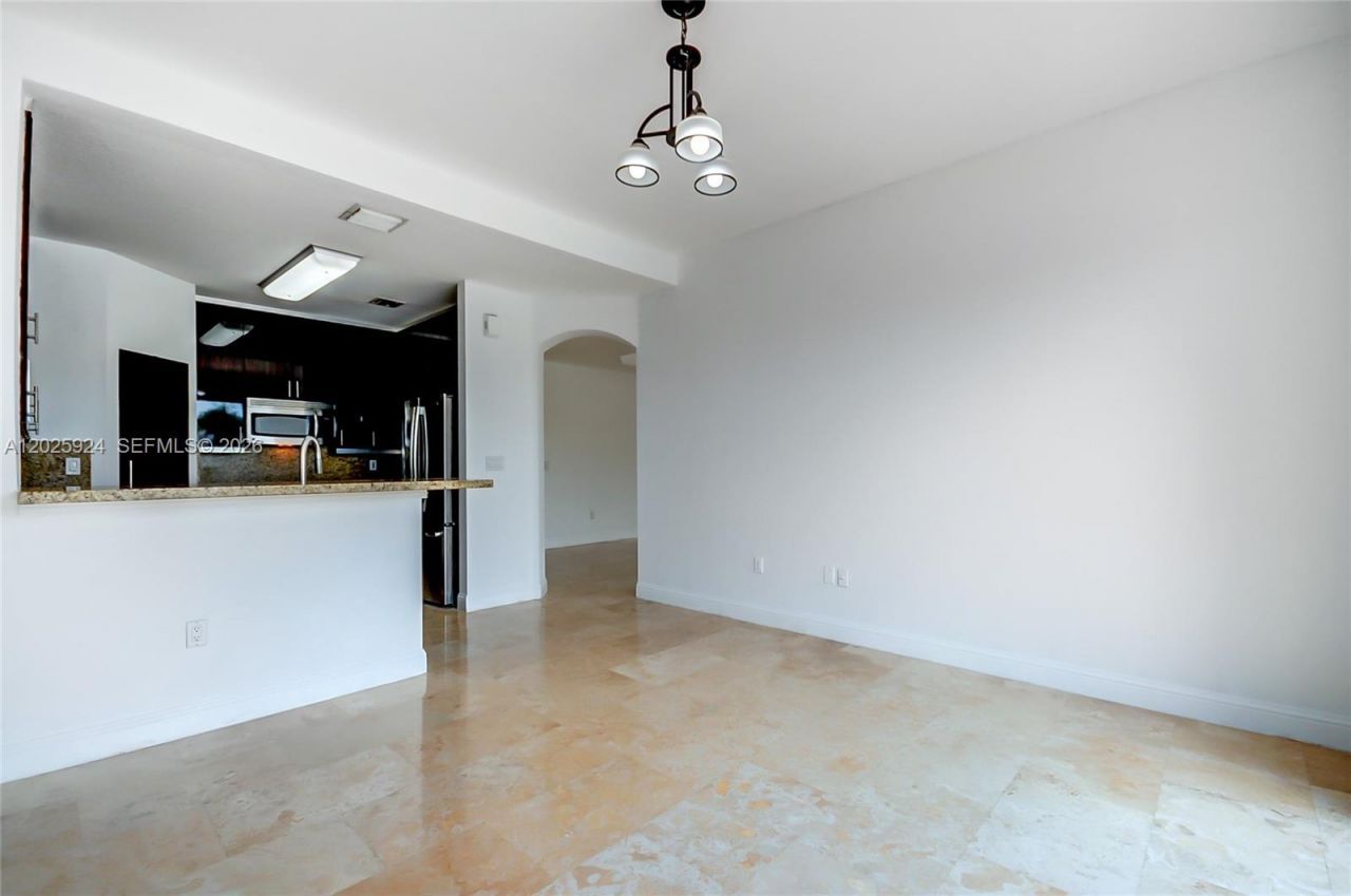 11184 NW 73rd St , Doral, FL 33178 Photo