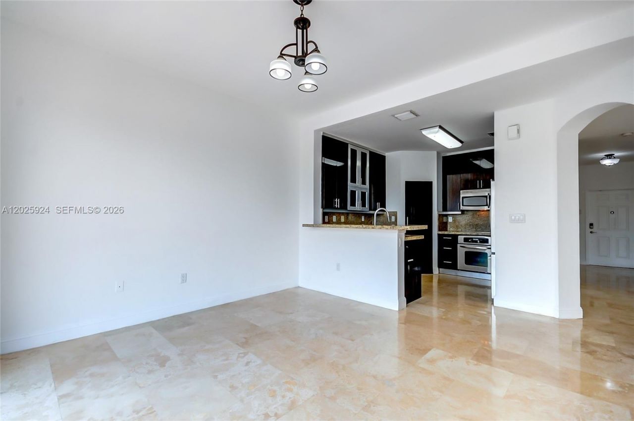 11184 NW 73rd St , Doral, FL 33178 Photo