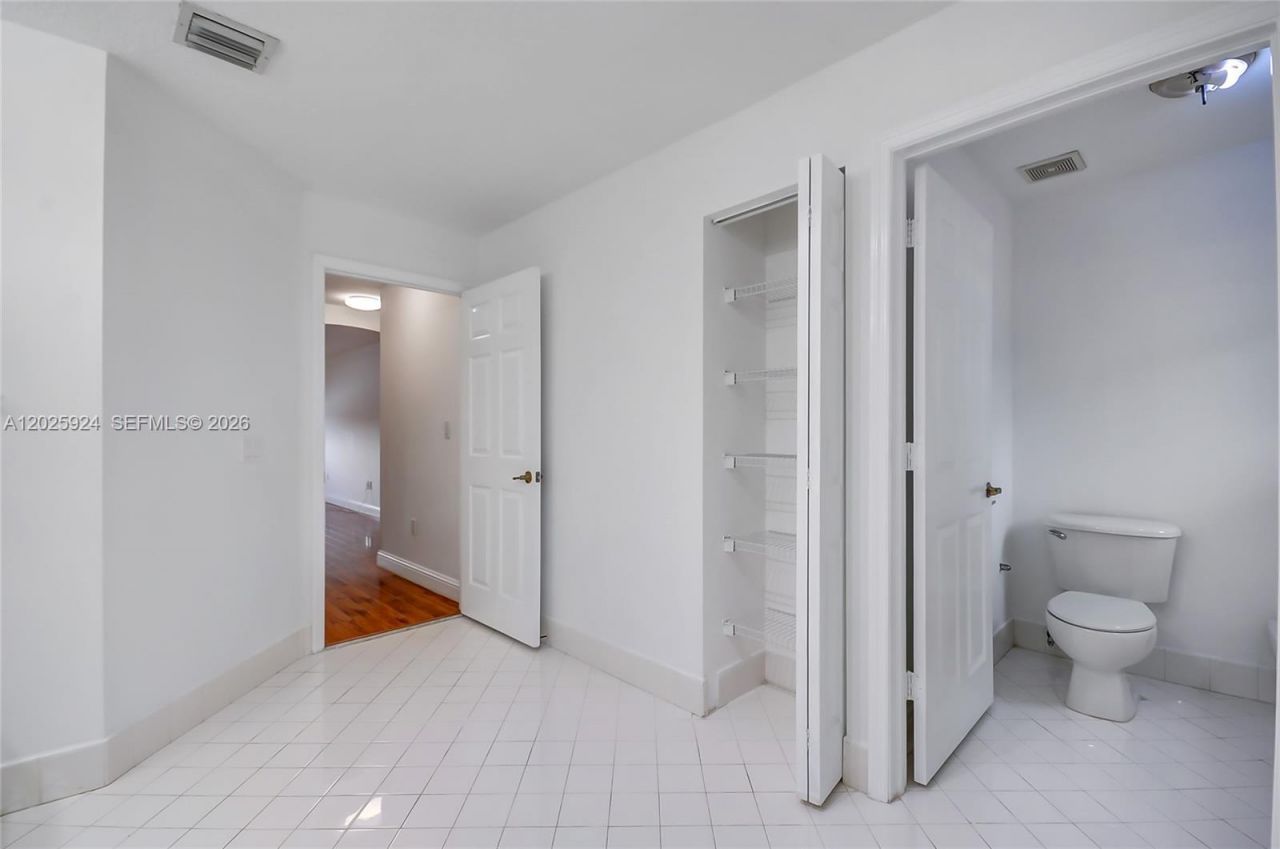 11184 NW 73rd St , Doral, FL 33178 Photo
