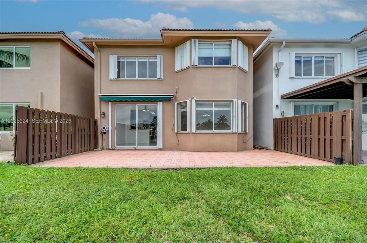 11184 NW 73rd St , Doral, FL 33178 Photo