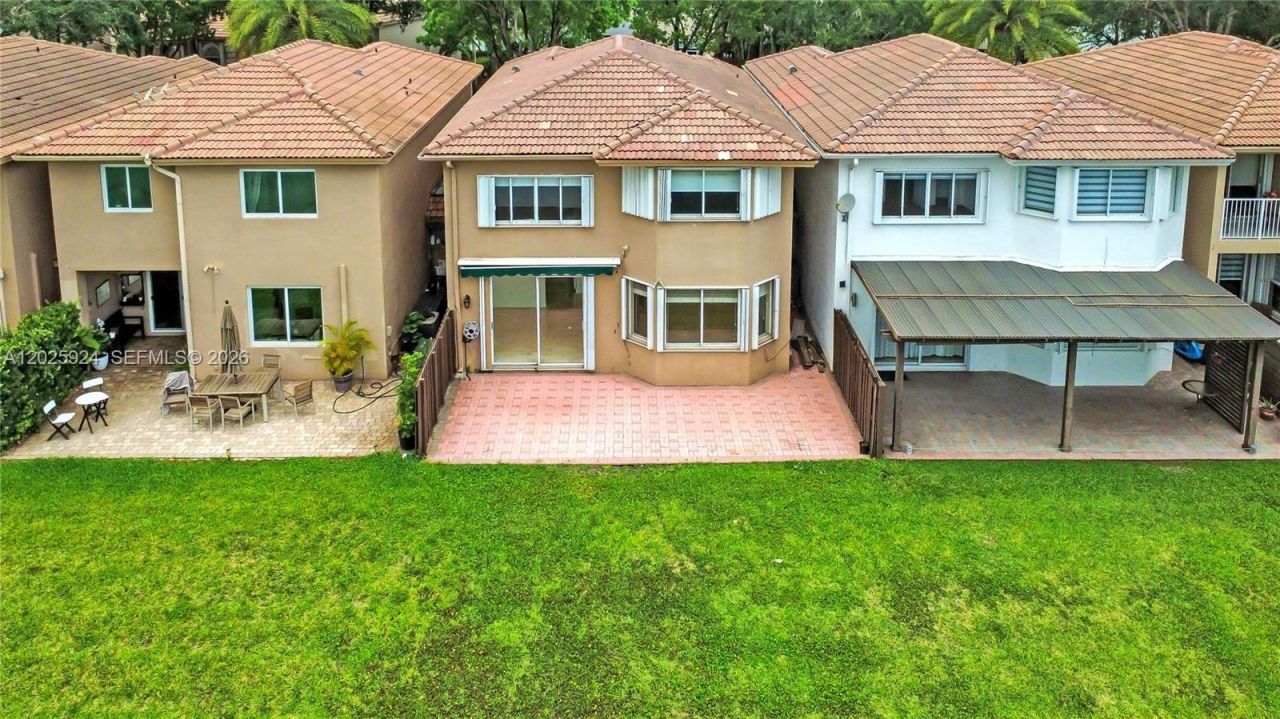11184 NW 73rd St , Doral, FL 33178 Photo