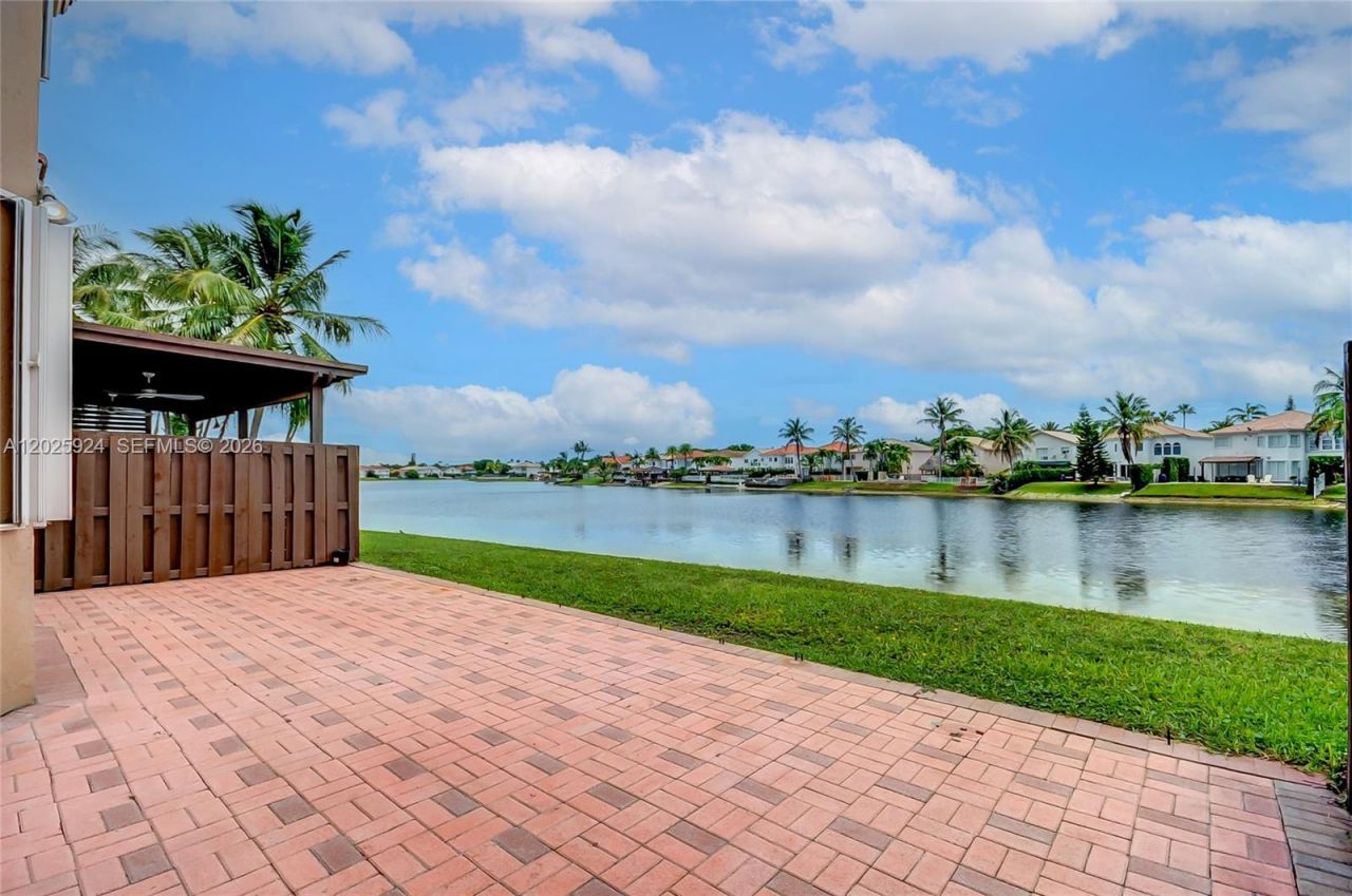11184 NW 73rd St , Doral, FL 33178 Photo