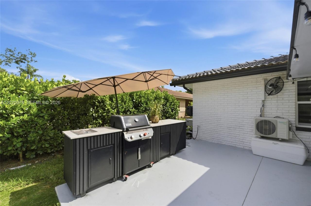 9935 Ramblewood Dr , Unit 9935, Coral Springs, FL 33071 Photo
