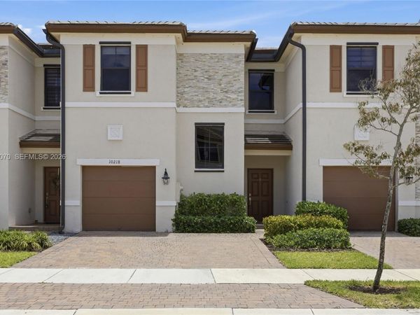 10218 SW 231st Ln , Cutler Bay, FL 33190