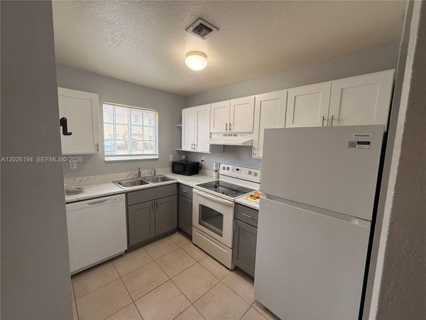 2028 NE 167th St , Unit 3-152, North Miami Beach, FL 33162