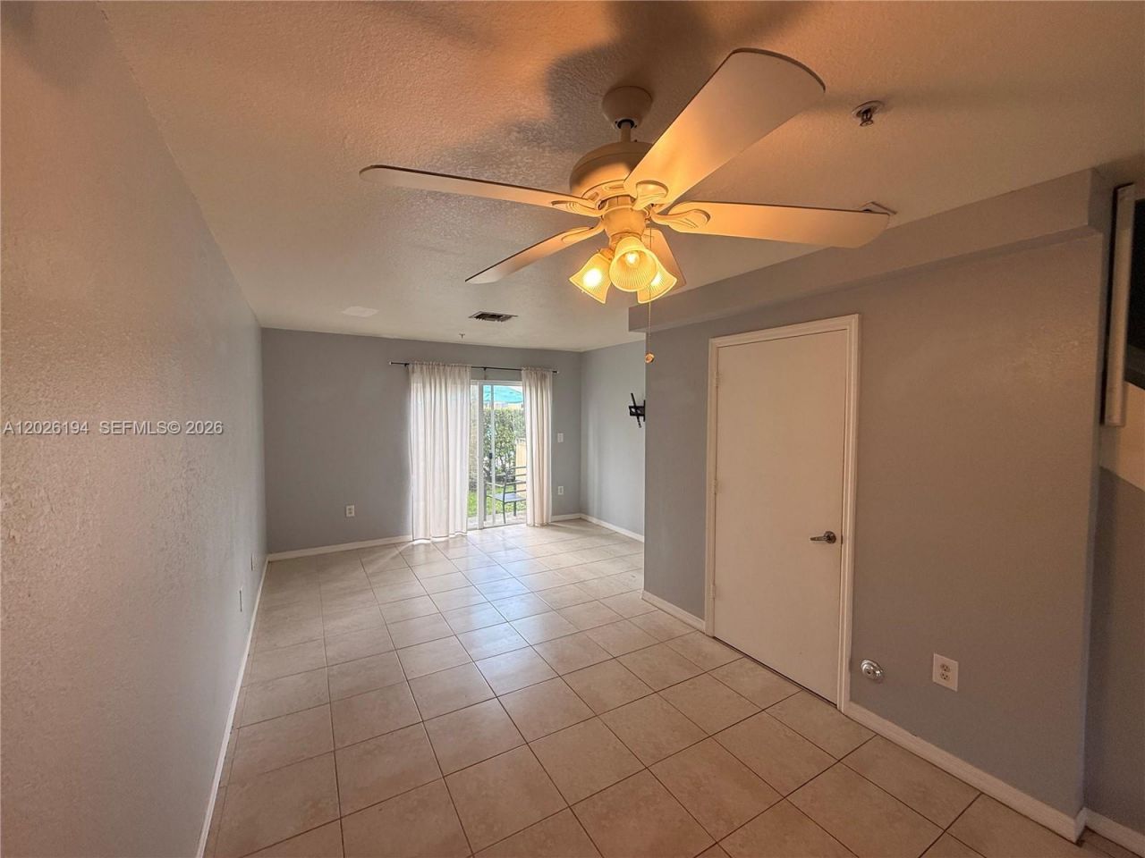 2028 NE 167th St , Unit 3-152, North Miami Beach, FL 33162 Photo