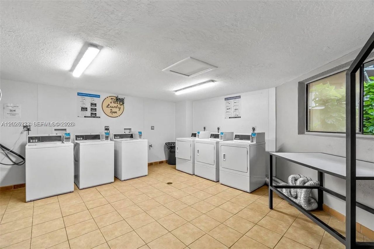 8420 SW 133rd Ave Rd, Unit 307, Miami, FL 33183 Photo