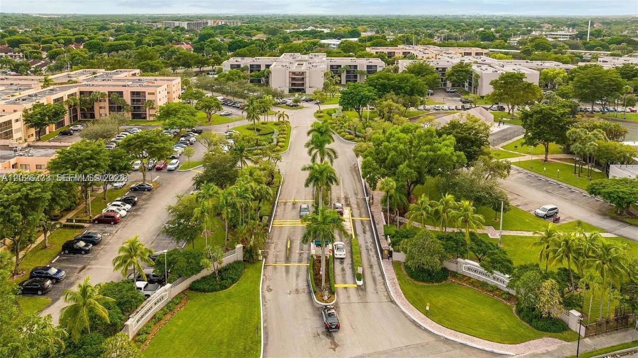 8420 SW 133rd Ave Rd, Unit 307, Miami, FL 33183 Photo