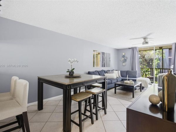Unit 209, Plantation, FL 33324
