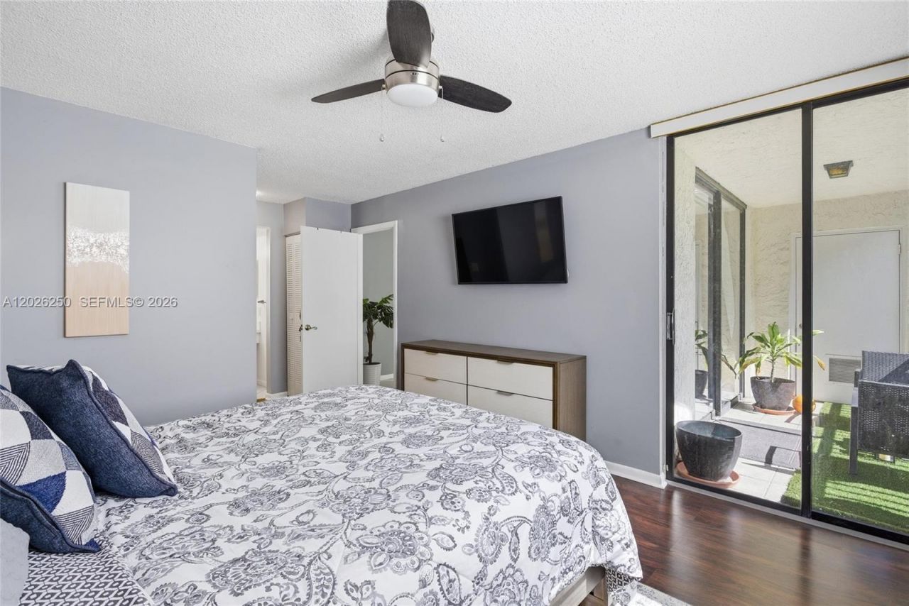 10451 W Broward Blvd, Unit 209, Plantation, FL 33324 Photo