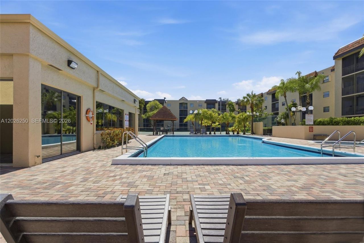 10451 W Broward Blvd, Unit 209, Plantation, FL 33324 Photo