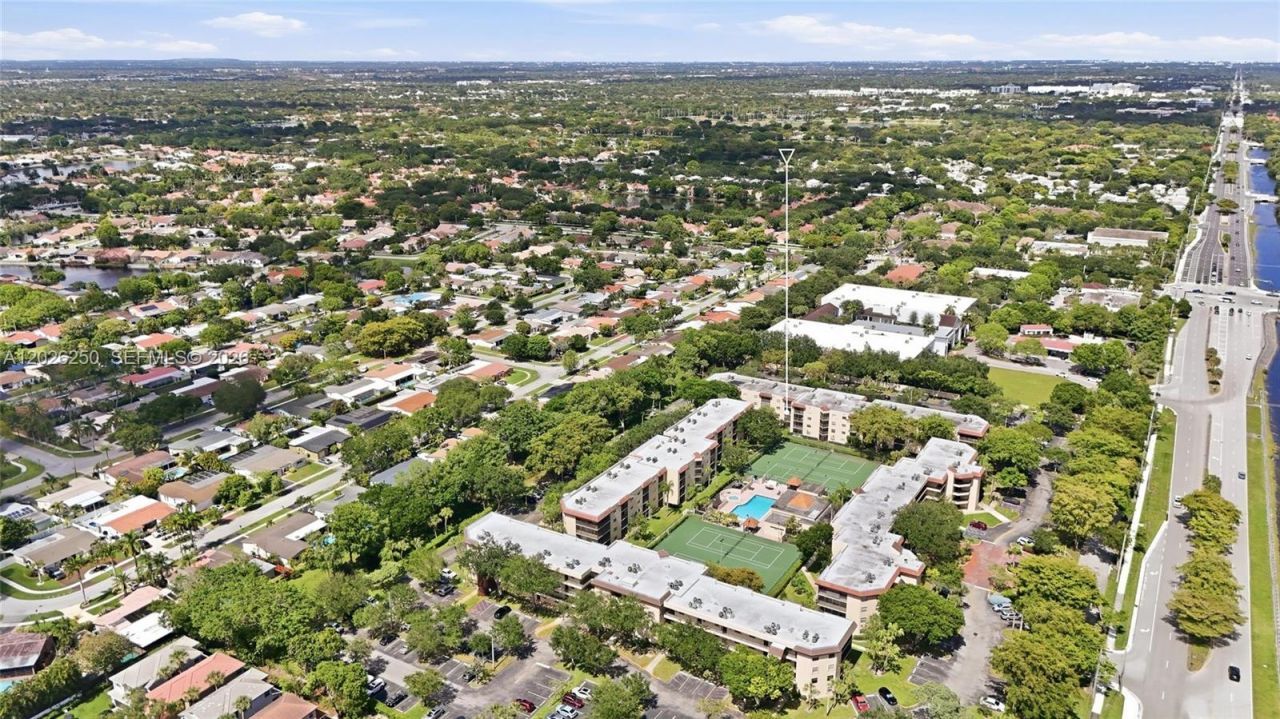 10451 W Broward Blvd, Unit 209, Plantation, FL 33324 Photo