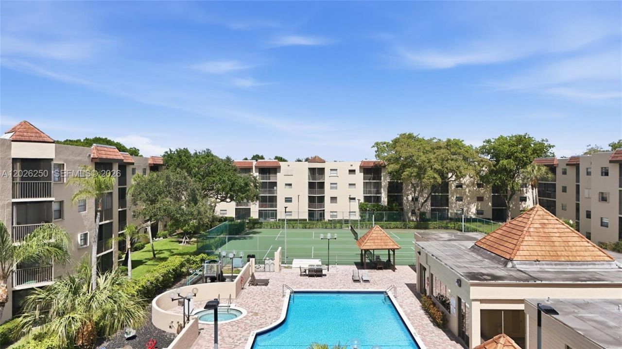 10451 W Broward Blvd, Unit 209, Plantation, FL 33324 Photo
