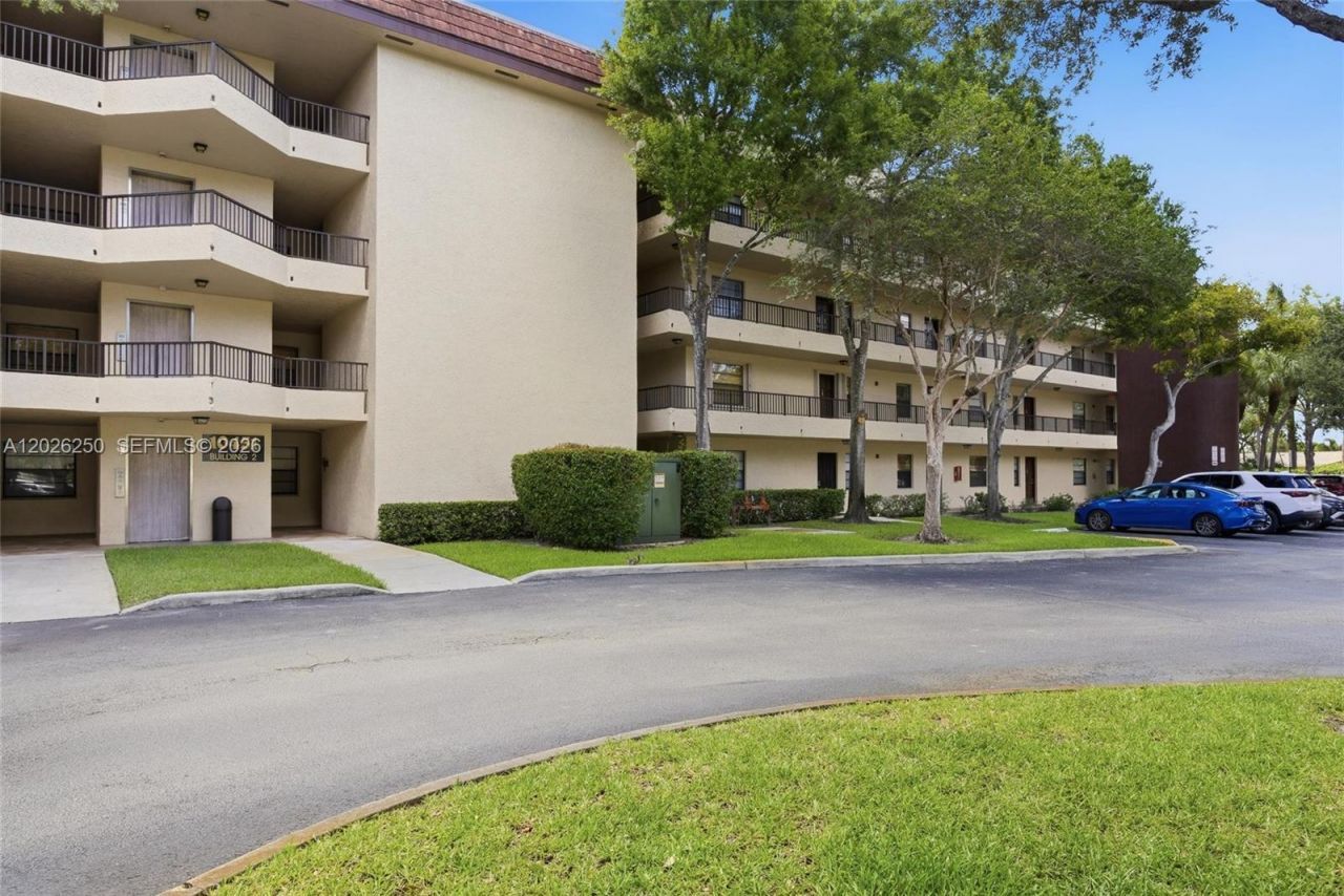 10451 W Broward Blvd, Unit 209, Plantation, FL 33324 Photo