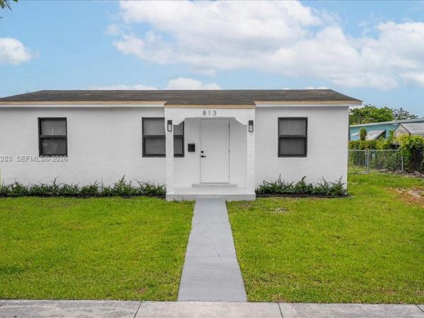 813 NW 6th Ave, Florida City, FL 33034