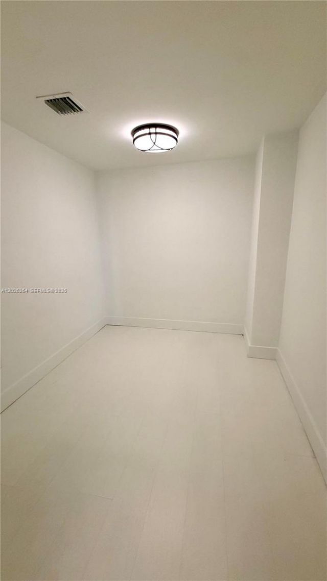 Please Call For Address, Unit 15B, Miami Beach, FL 33140 Photo