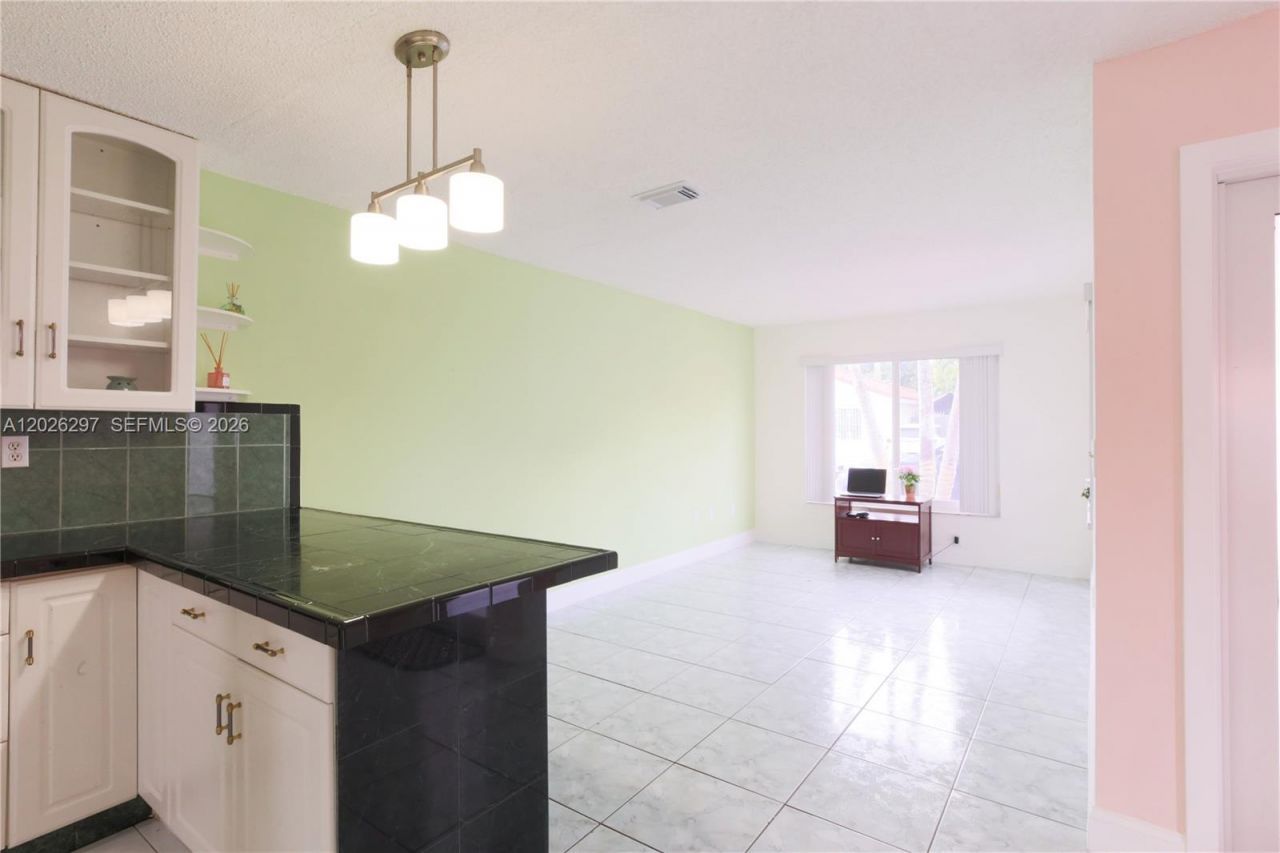 601 SW 116th Ct , Sweetwater, FL 33174 Photo