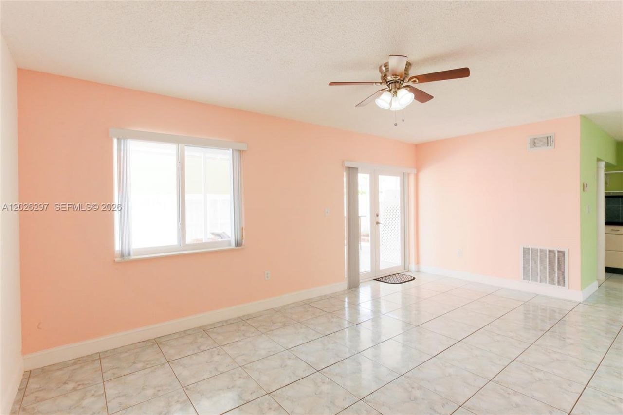 601 SW 116th Ct , Sweetwater, FL 33174 Photo