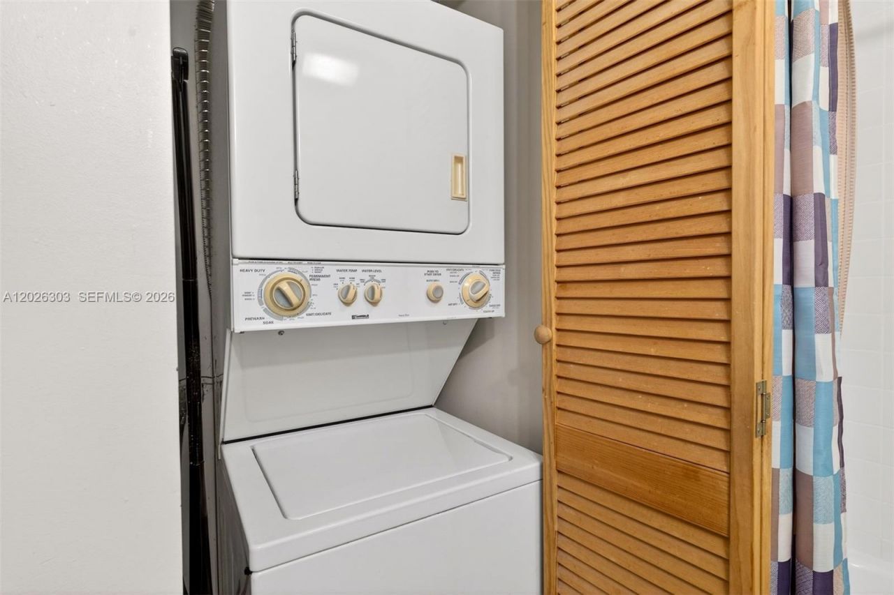 1400 SW 124th Ter, Unit 111Q, Pembroke Pines, FL 33027 Photo