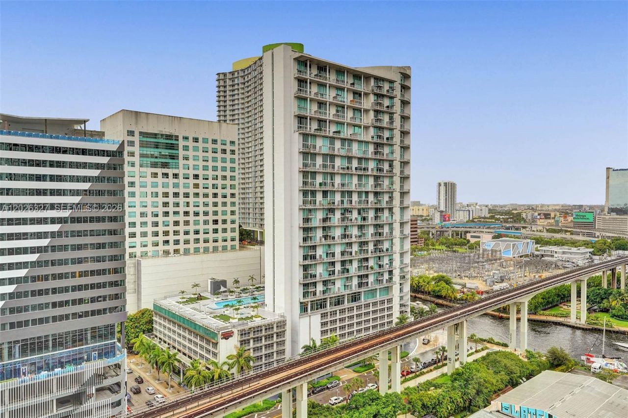 88 SW 7th St , Unit 1408, Miami, FL 33130 Photo