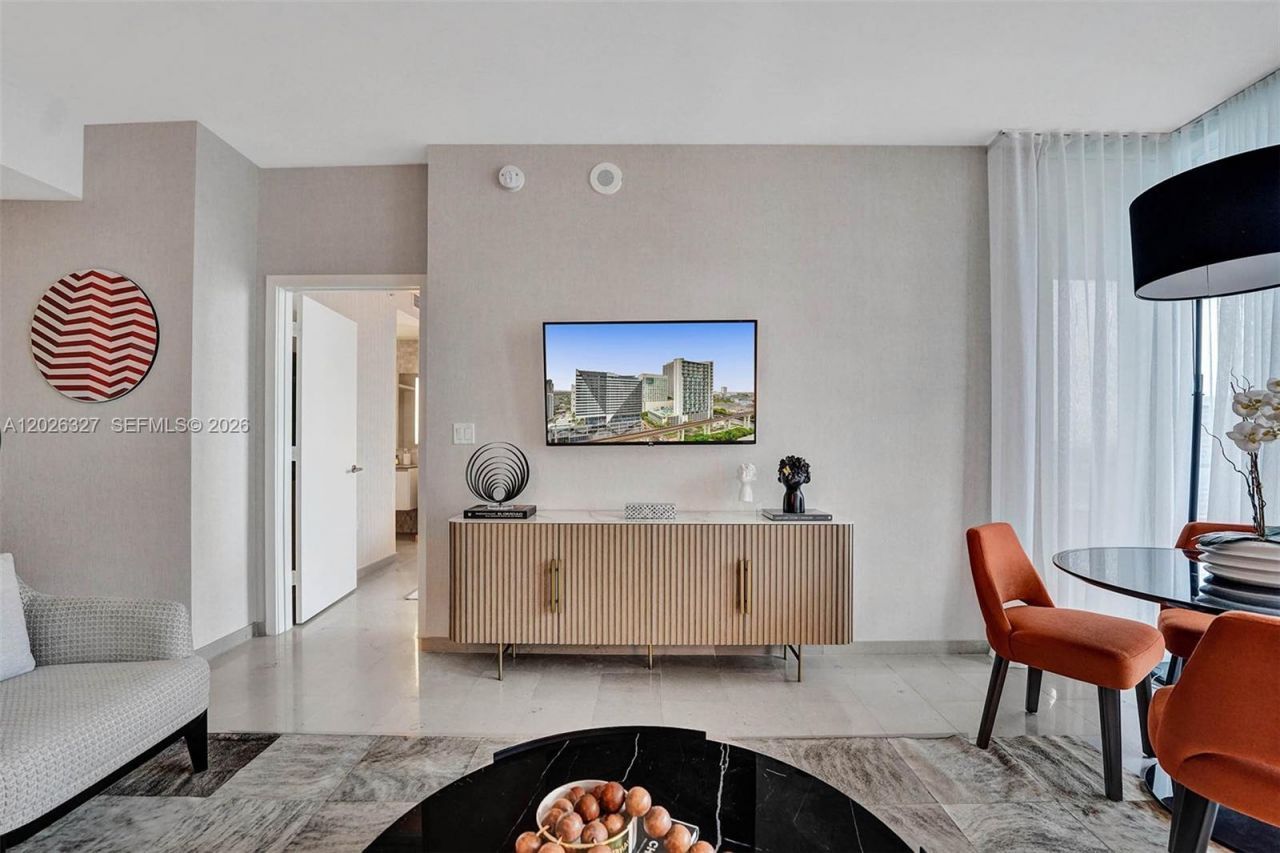 88 SW 7th St , Unit 1408, Miami, FL 33130 Photo