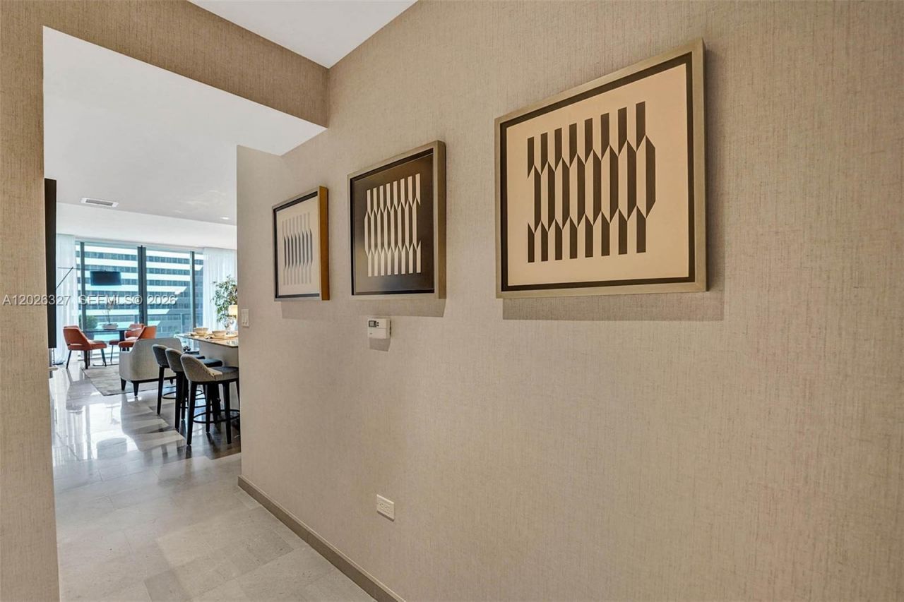 88 SW 7th St , Unit 1408, Miami, FL 33130 Photo
