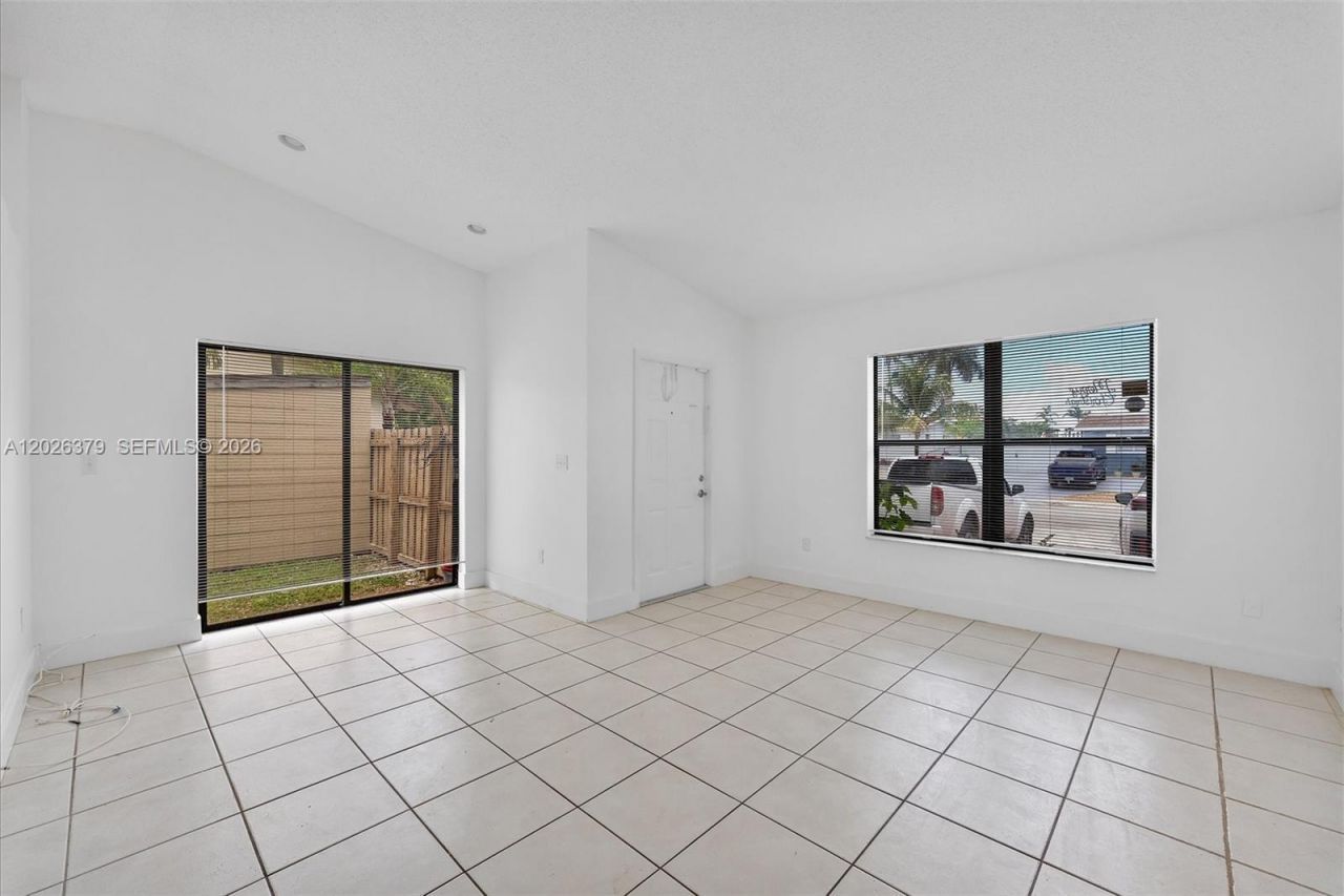 16110 SW 300th St , Homestead, FL 33033 Photo