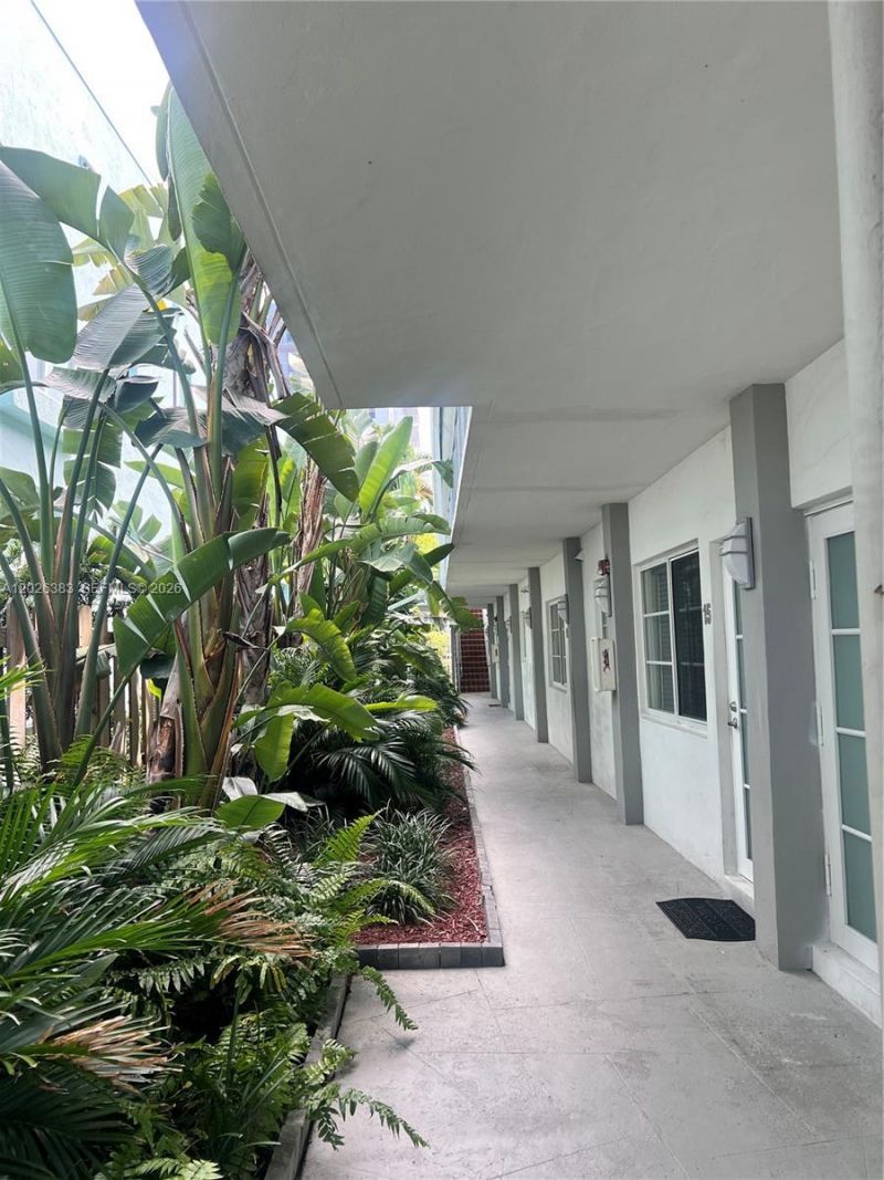 6905 Bay Dr , Unit 13, Miami Beach, FL 33141 Photo