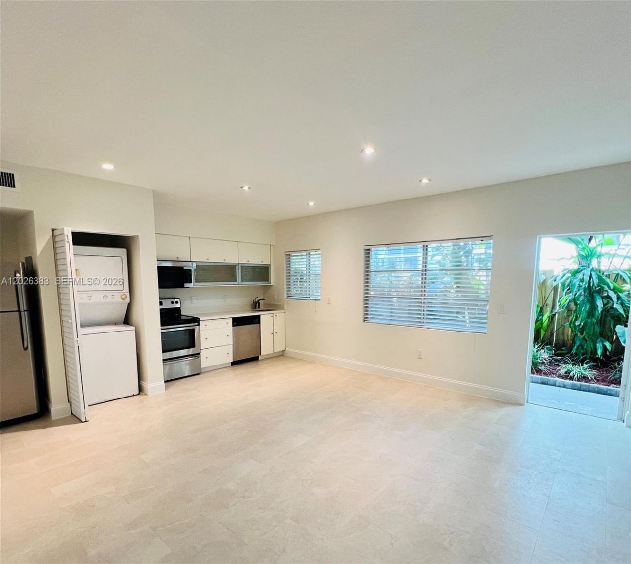 6905 Bay Dr , Unit 13, Miami Beach, FL 33141 Photo