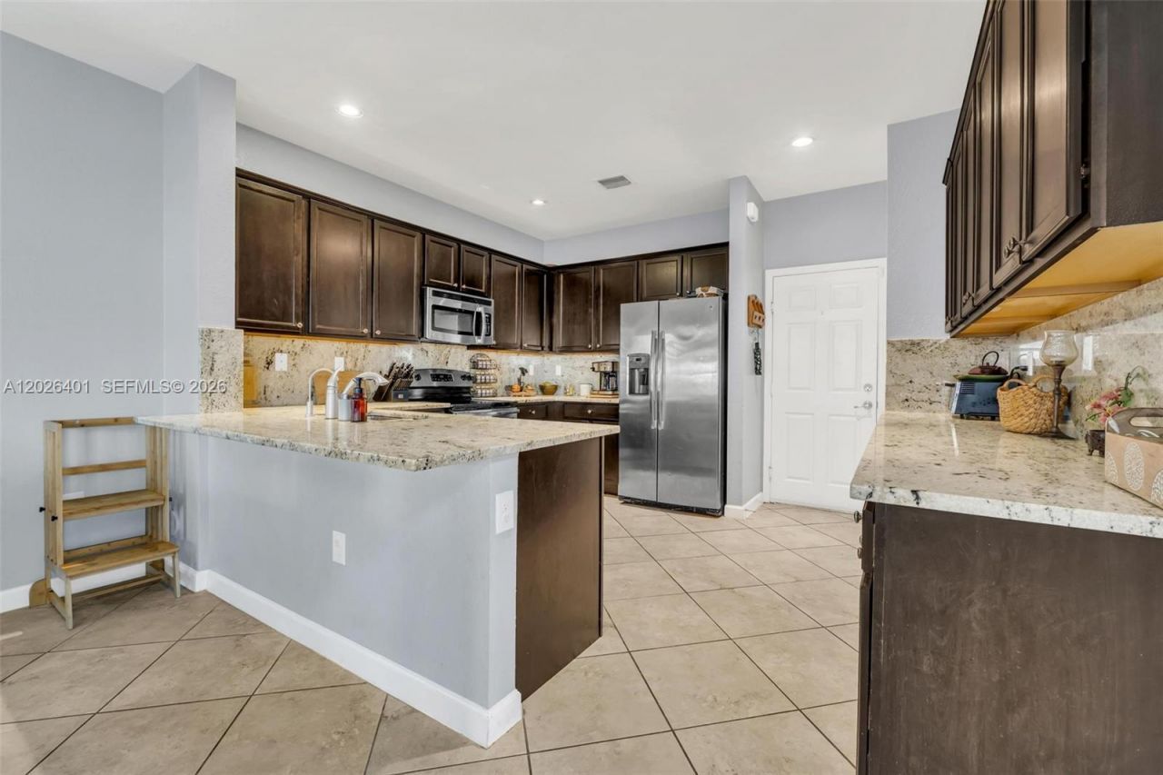 581 SE 34th Ter , Homestead, FL 33033 Photo