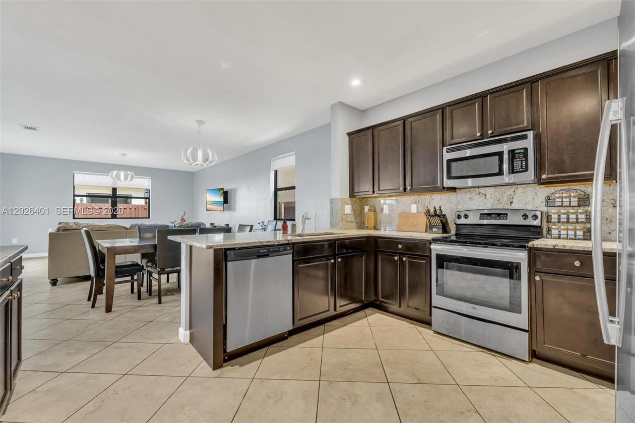 581 SE 34th Ter , Homestead, FL 33033 Photo