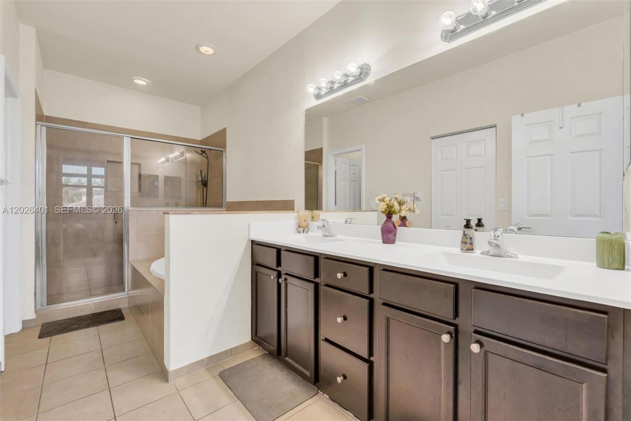 581 SE 34th Ter , Homestead, FL 33033 Photo
