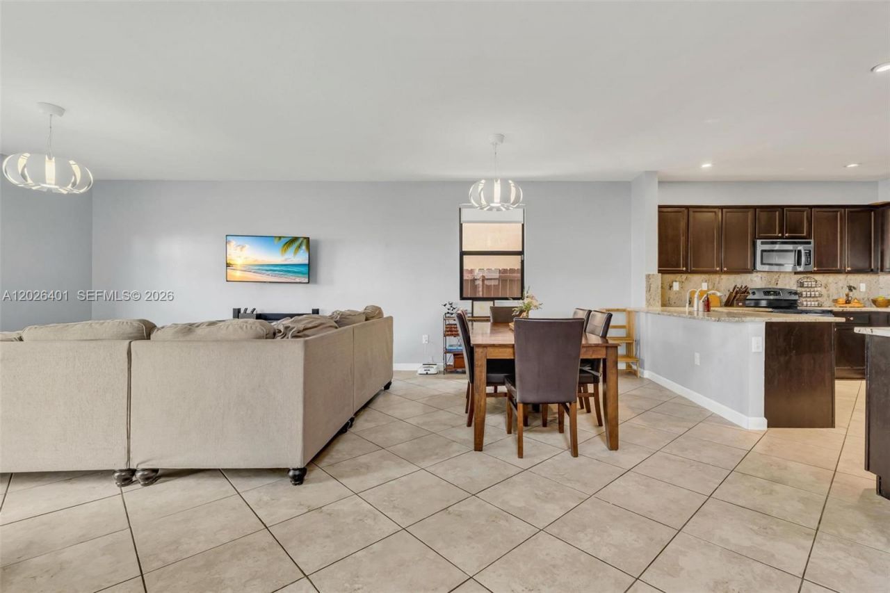 581 SE 34th Ter , Homestead, FL 33033 Photo